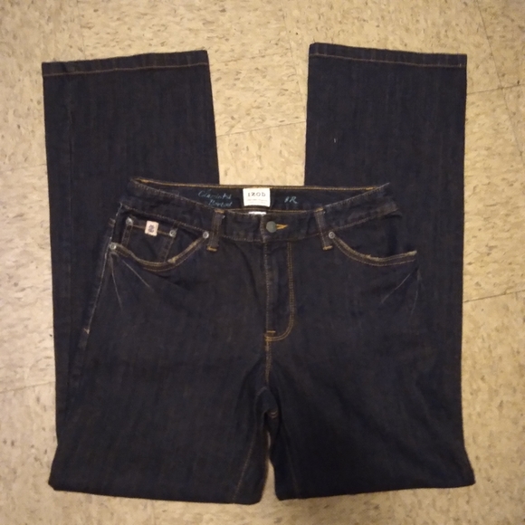 NWOT! IZOD Classic Boot Cut Jeans, 8 - Picture 2 of 16